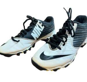 Nike Youth Football Cleats Black White Fastflex Approx Size 5Y
